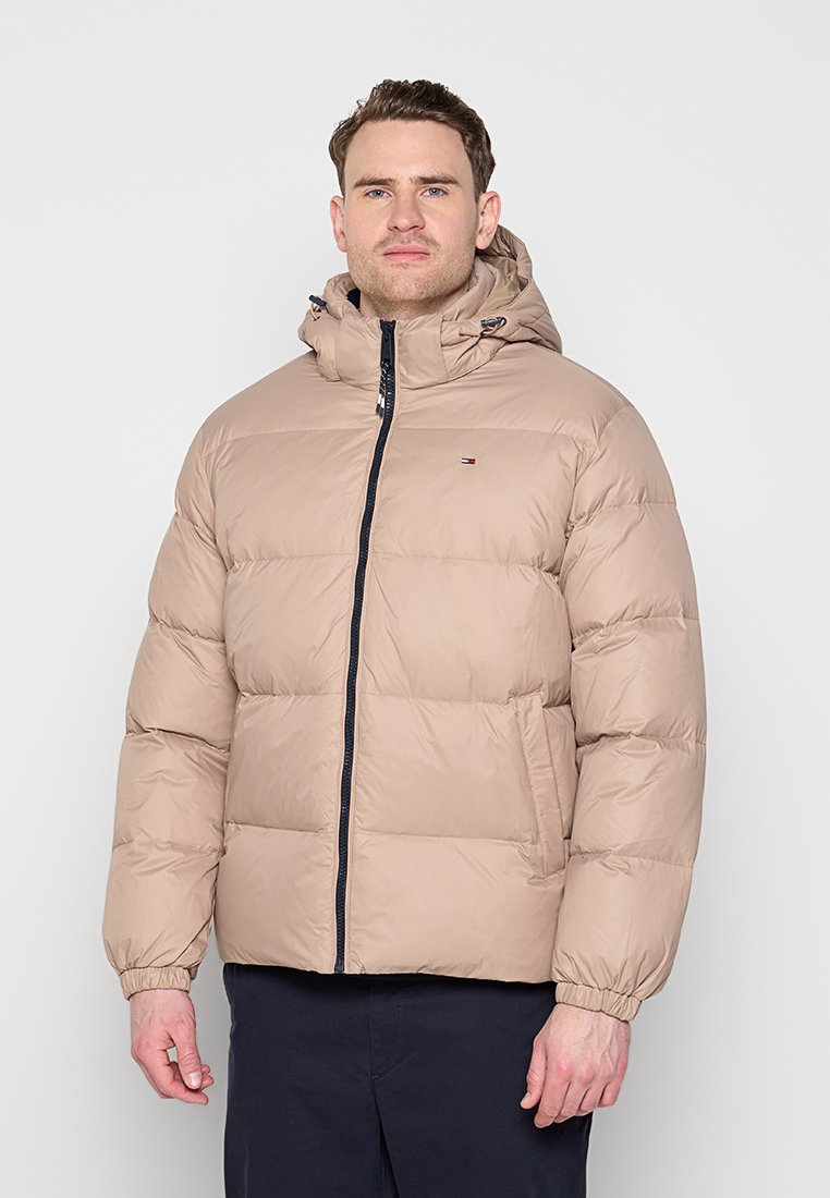 Tommy Jeans Gewatteerde jas taupe