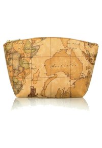 Borsa con zip caratterizzata da un design di una mappa del mondo vintage, realizzata in tessuto testurizzato in calde tonalità beige con accenti marroni e linee a griglia.