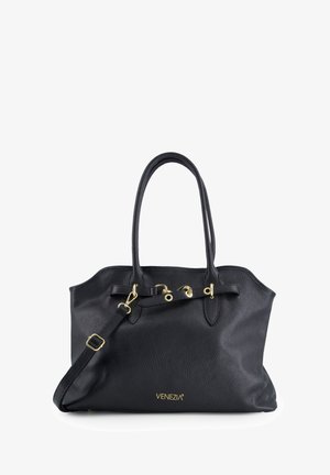 Sort tekstureret lædertaske med to håndtag, justerbar skulderrem, guldfarvet hardware og "VENEZIA" logo på frontens midte.