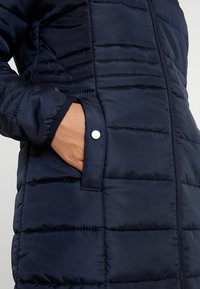 Vero Moda Petite Kort kappa / rock - dark blue