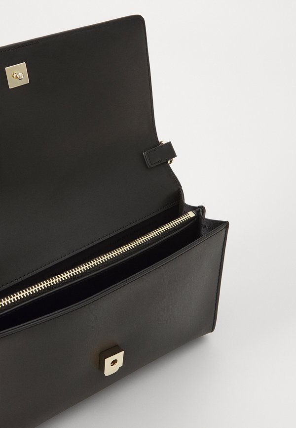 HERITAGE CROSSOVER CHAIN - Cross body bag4