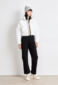 Calvin Klein Jeans HERO 90S STRAIGHT - Straight leg jeans - classic black