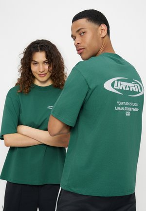 YOURTURN, UNISEX REGULAR FIT - Tričko s potlačou - dark green