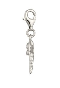 Sølv lobster clasp charm med et detaljeret fiske-design, glat tekstur og fremtrædende skæl. Kompakt og let med en poleret finish.