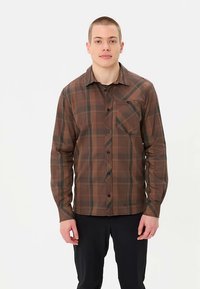 Bruin geruit overhemd met lange mouwen, knoopsluiting aan de voorkant, een borstzak en zwarte accenten; gemaakt van lichtgewicht stof, met een ontspannen pasvorm.