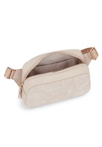 Beige Umhängetasche aus glattem Leder und strukturiertem Wildleder. Sie verfügt über einen Reißverschluss, einen verstellbaren Riemen und ein dezentes Logo auf der Vorderseite.