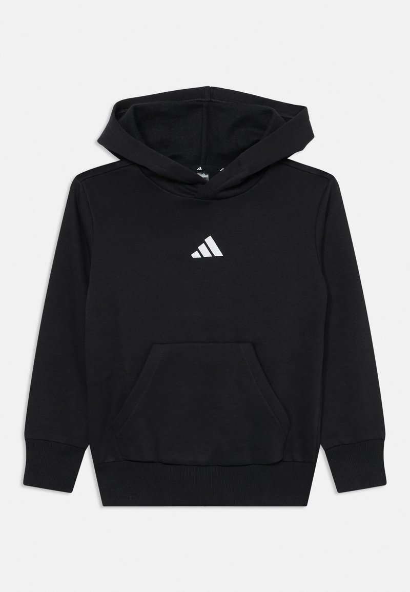 Hoodie noir avec une poche kangourou, présentant un petit logo Adidas blanc sur le devant. Matériau doux, poignets et ourlet côtelés.