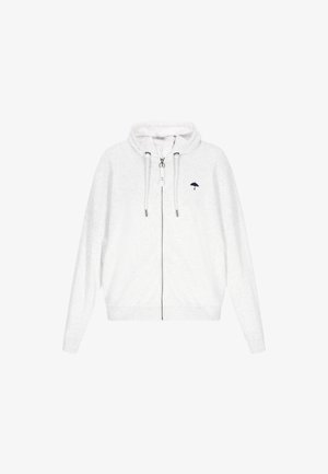 Hanorac alb cu fermoar, realizat dintr-un material moale; are o glugă cu șnururi și un mic logo de umbrelă bleumarin pe pieptul stâng.