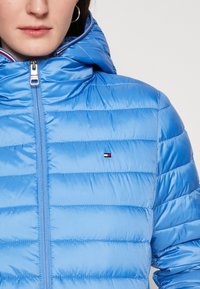 Tommy Hilfiger GLOBAL JACKET - Overgangsjakke - iconic blue