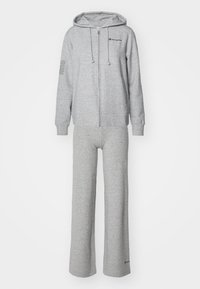 Nije odabrano, grey melange