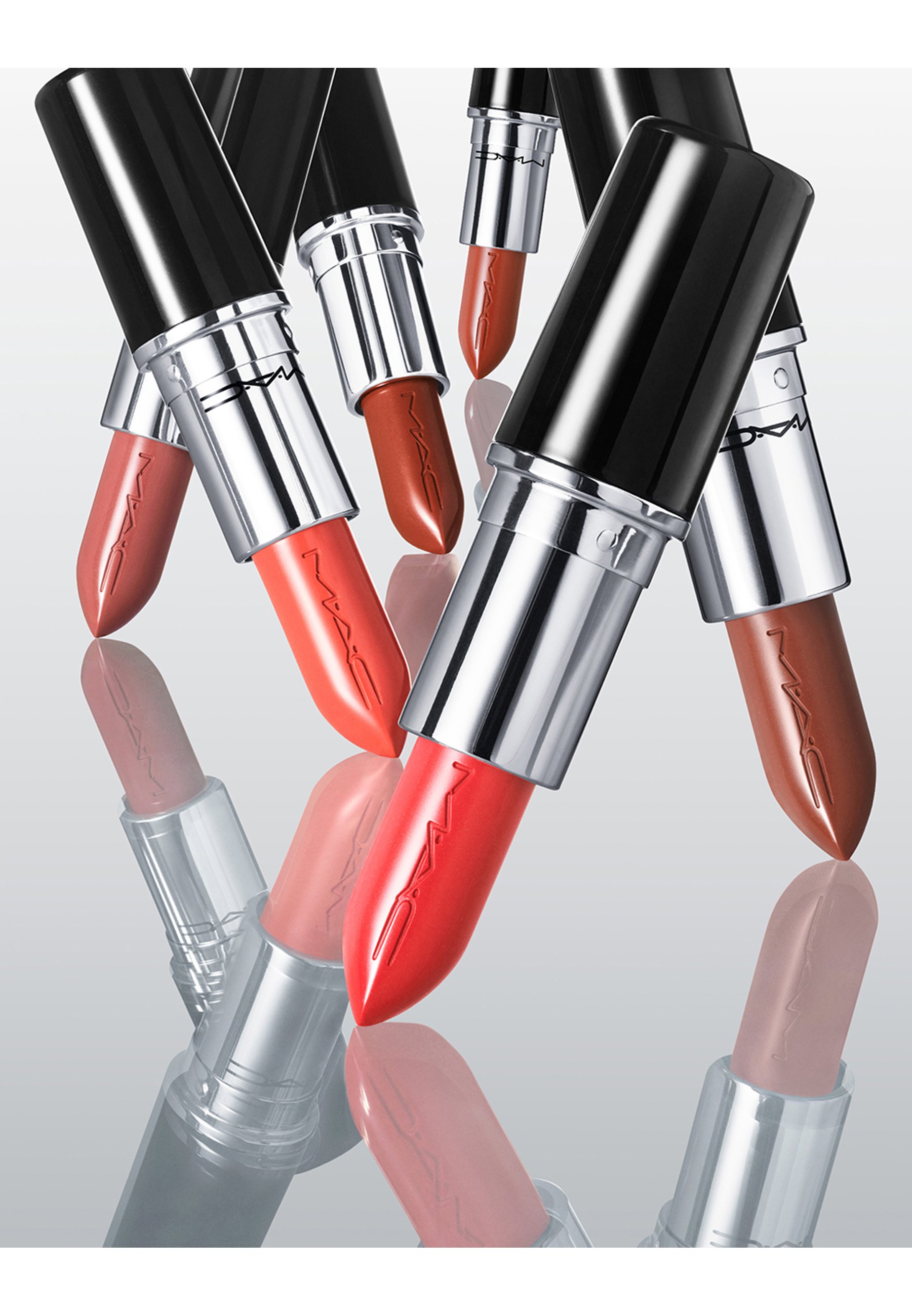 MAC LUSTREGLASS LIPSTICK - Lipstick - well, well, well/light