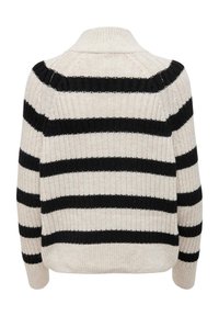 Kremowo-czarny sweter w paski, wykonany z dzianiny o prążkowanej fakturze, z kołnierzykiem i luźnym krojem. Paski różnią się szerokością, co tworzy efekt wizualnego kontrastu.