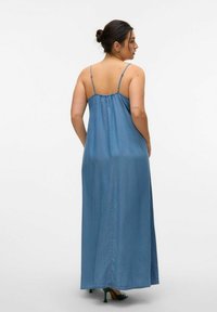 Vero Moda Curve CURVE VMCHARPER LANGES  - Maxikjoler - medium blue denim