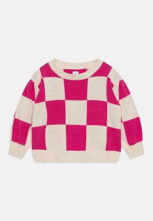 Rosa og creme farvet bredternet strikket trøje med lange pufærmer og ribstrikkede manchetter og kant.