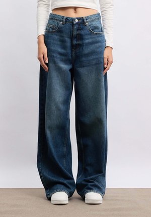 WIDE LEG - Vaqueros boyfriend - azul