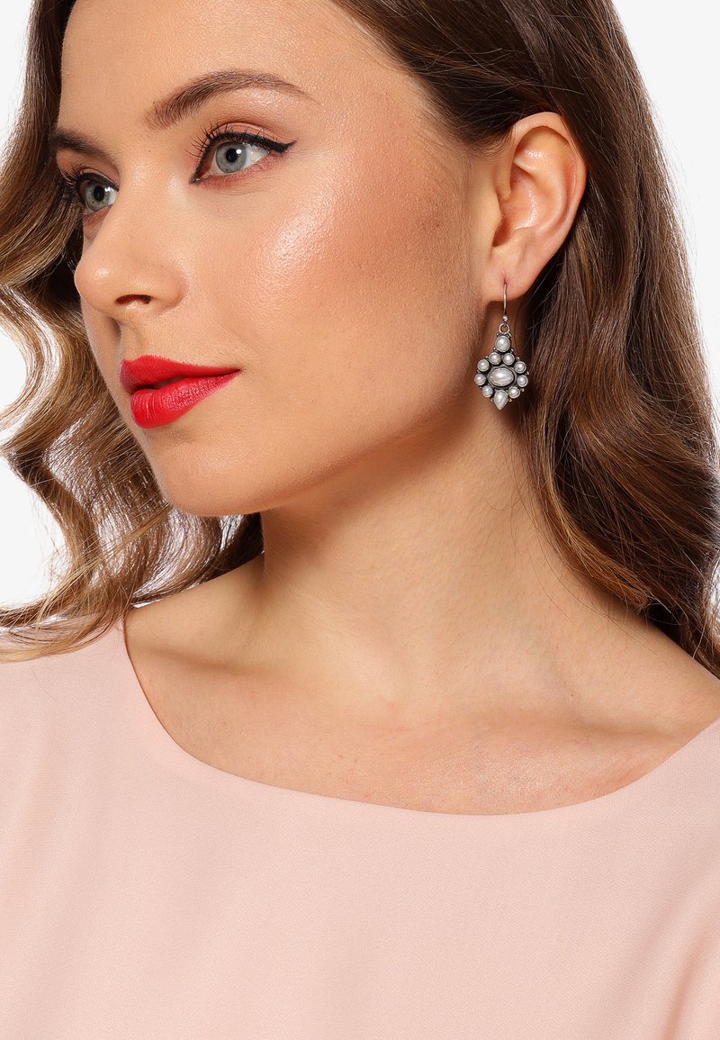 usha Orecchini - silberfarben