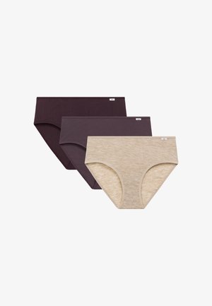Trzy pary damskich bawełnianych majtek: jedna w ciemnym brązie, dwie w odcieniach szarości, z elastycznymi paskami w talii i gładką teksturą.