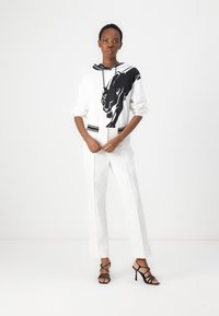 Marc Cain Pantalon classique - white