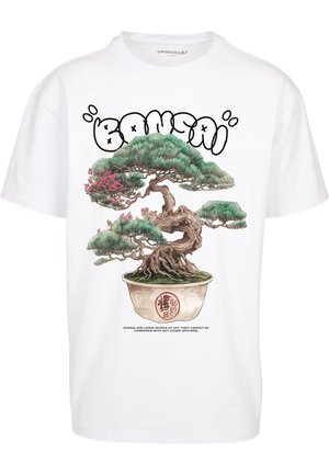 Upscale by Mister Tee, BONSAI HEAVY  - Μπλουζάκι με στάμπα - white