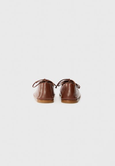 Hereu PLEGADA - Chaussons - chestnut