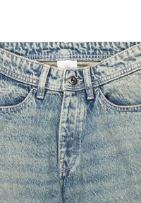 Lichtblauwe denim jeans met een hoge taille, voorzien van een knoopsluiting, riemlussen en subtiele vervaging op de stof. Klassiek vijf-pocket ontwerp.