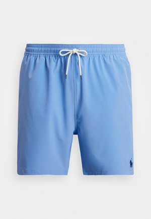Shorts de bain bleu clair en tissu lisse, avec une taille élastique et un cordon de serrage, ainsi qu'un petit logo sur l'ourlet gauche.