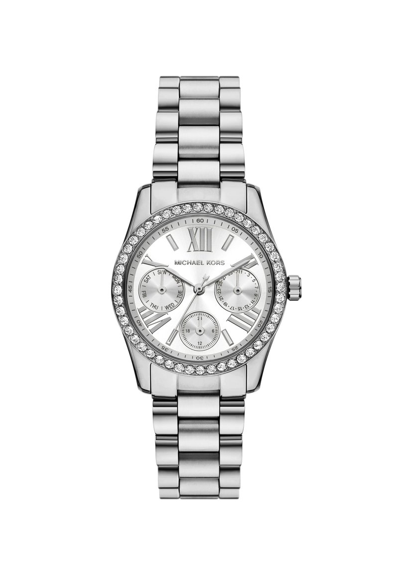 Srebrny zegarek ze stali nierdzewnej z okrągłą tarczą, kryształowym ozdobieniem na bezel, trzema podtarcze i bransoletą o ogniwowym wzorze.