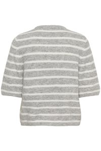 Grå og hvit stripete genser med kort erme og myk, strukturert strikk. Har rund halsutringning og en avslappet, vid passform.