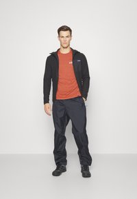 Patagonia M'S R1 AIR  HOODY - Φλις μπουφάν - black