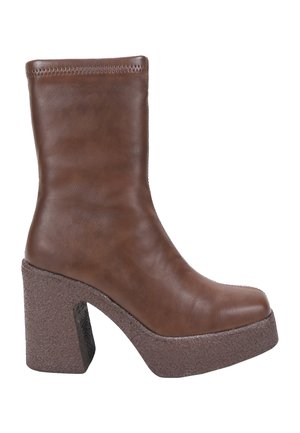 Botas de tacón - marron