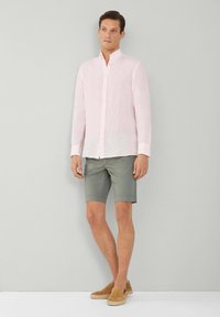 Hackett London GARMENT DYE  - Košeľa - pink