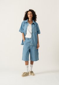 BLKVIS DENIM SHORTSLEEVE UNISEX - Camicia - victoria blue