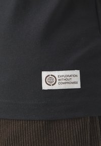 The North Face BERKELEY CALIFORNIA POCKET TEE - Apdrukāts T-krekls - black