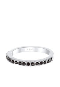 Cerceau din argint cu o bandă netedă, având o serie de pietre negre rotunde montate într-un setting cu prong-uri, marcat cu "925" pentru argint sterling.