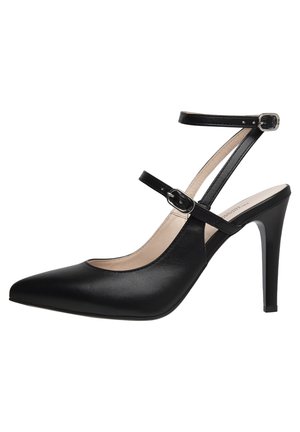 Pompe à talons hauts noires en cuir lisse, avec un bout pointu et deux sangles autour de la cheville avec boucles en argent, conçues pour un maintien sûr.