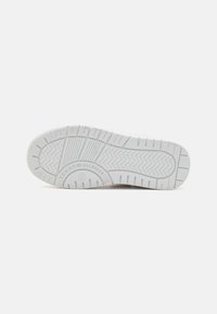 Tommy Hilfiger NATHAN - Zapatillas - multicolor