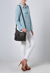 Spikes & Sparrow Cross body bag - grey - Zalando.co.uk