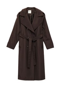 Abrigo trench marrón hecho de tela suave. Presenta un amplio cuello, cierre de botones doble, cinturón y bolsillos laterales.