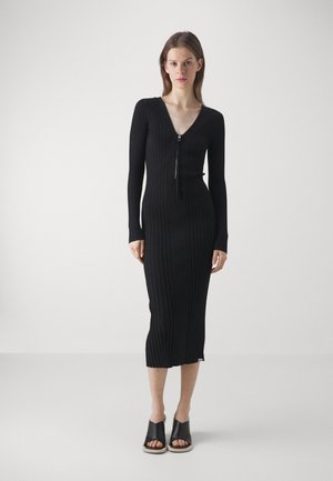 SLEVETT - Vestido de punto - black