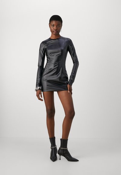 032c TRAPEZE TOO TIGHT MINI DRESS - Robe de soirée - black luster