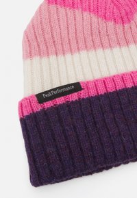 Peak Performance TRAVERSE UNISEX - Gorro - mystic purple/bitter root/vintage white