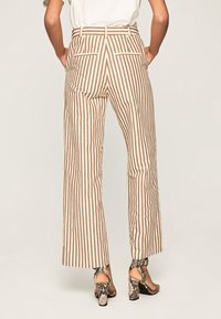 Pepe Jeans Tygbyxor - brown