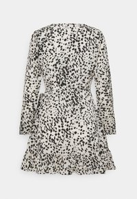 Missguided Petite Denní šaty - off-white