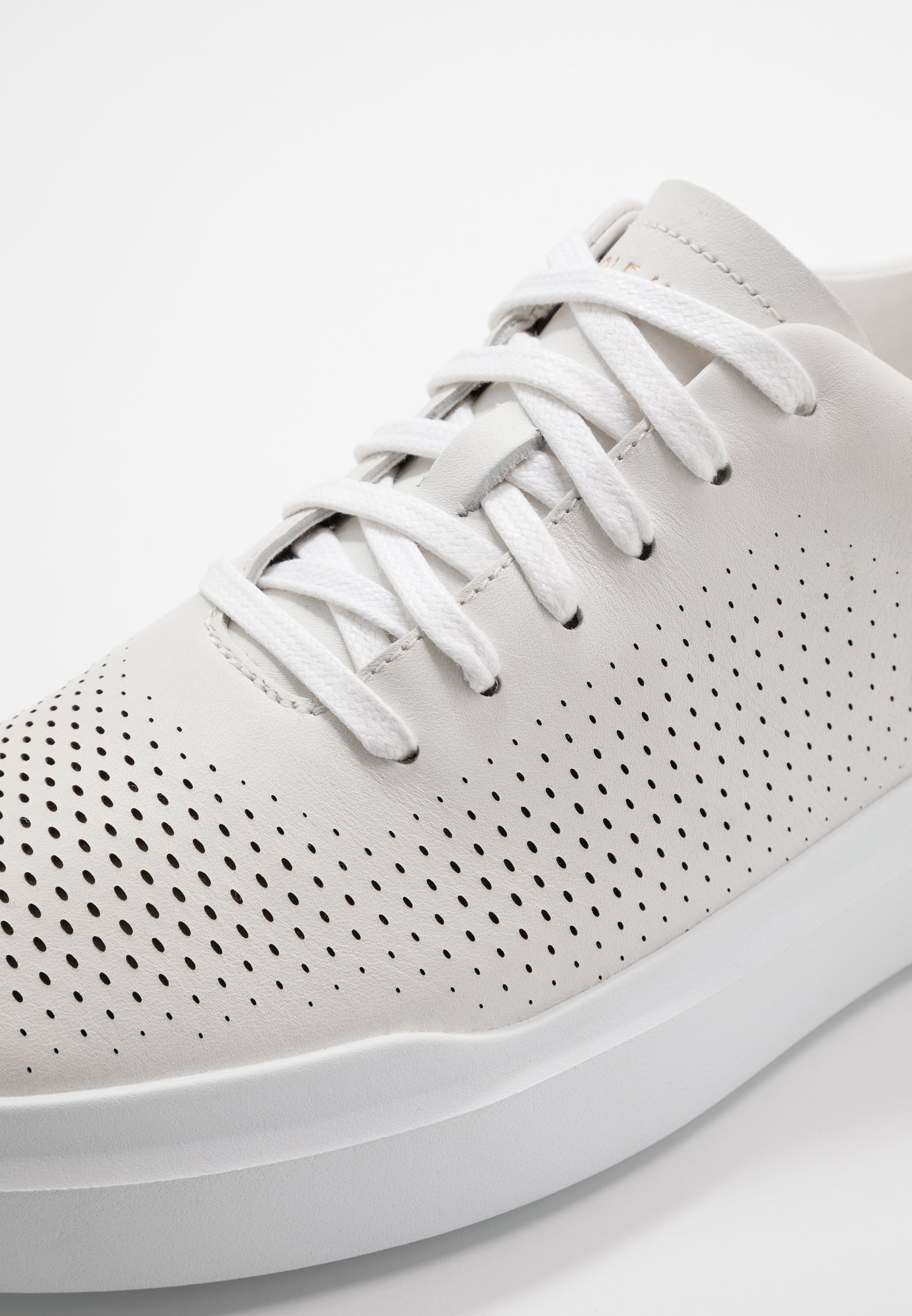 Cole Haan GRANDPRO RALLY LASER CUT Joggesko whitehvit Cole Haan GRANDPRO RALLY LASER CUT Joggesko whitehvit