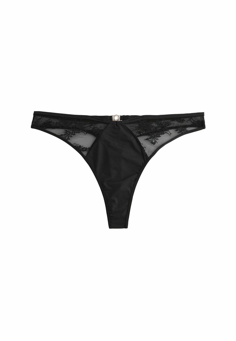 Zwarte string met kantpanelen, met een gladde voorkant en een decoratieve metalen accenten op de tailleband. Zacht materiaal met een doorschijnende textuur.