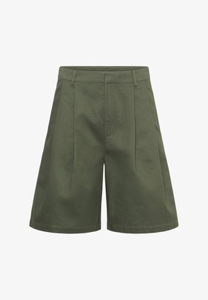 Õliva rohelised põlvpikkused kohandatud lühikesed püksid esikokkupandega, vööaasadega ja peidetud vöökinnitusega.