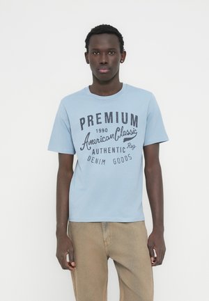 JPRBLUALEX  - T-shirt z nadrukiem