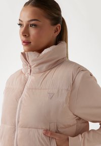 Guess Smanicato - rose