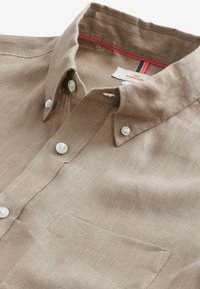 Next SIGNATURE SHORT SLEEVE - Ing - stone