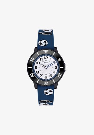 Blauw siliconen horloge met een zwarte bezel, een witte wijzerplaat, zwarte en blauwe cijfers en een voetbalthema op de band met prints van ballen en voetbalschoenen.